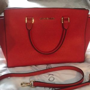 Michael Kors purse